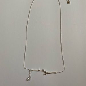 Chloe + Isabel tree branch necklace
